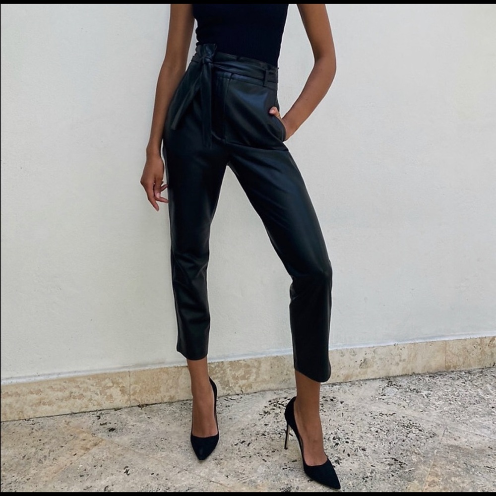 Aritzia Babaton Paperbag Faux Leather Pants 6